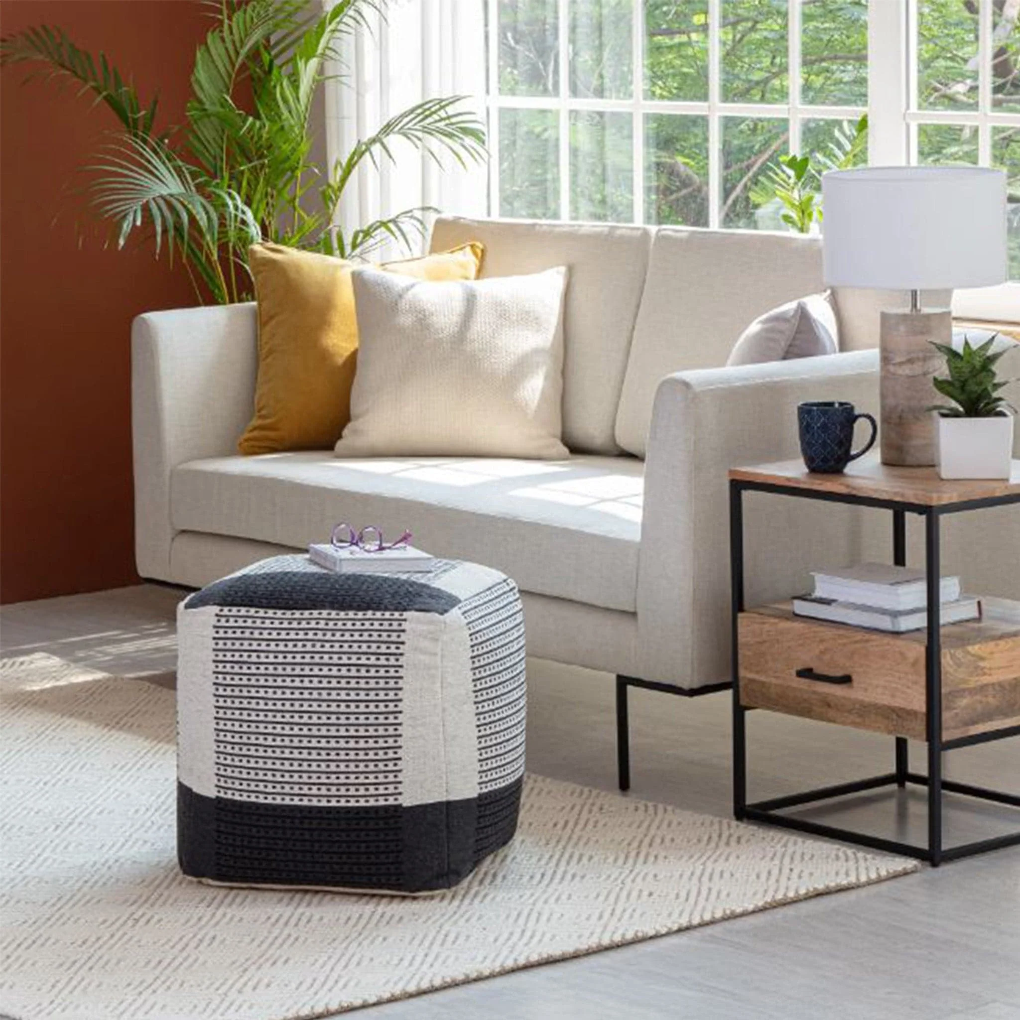 Carrapateira Pouf - Image 4