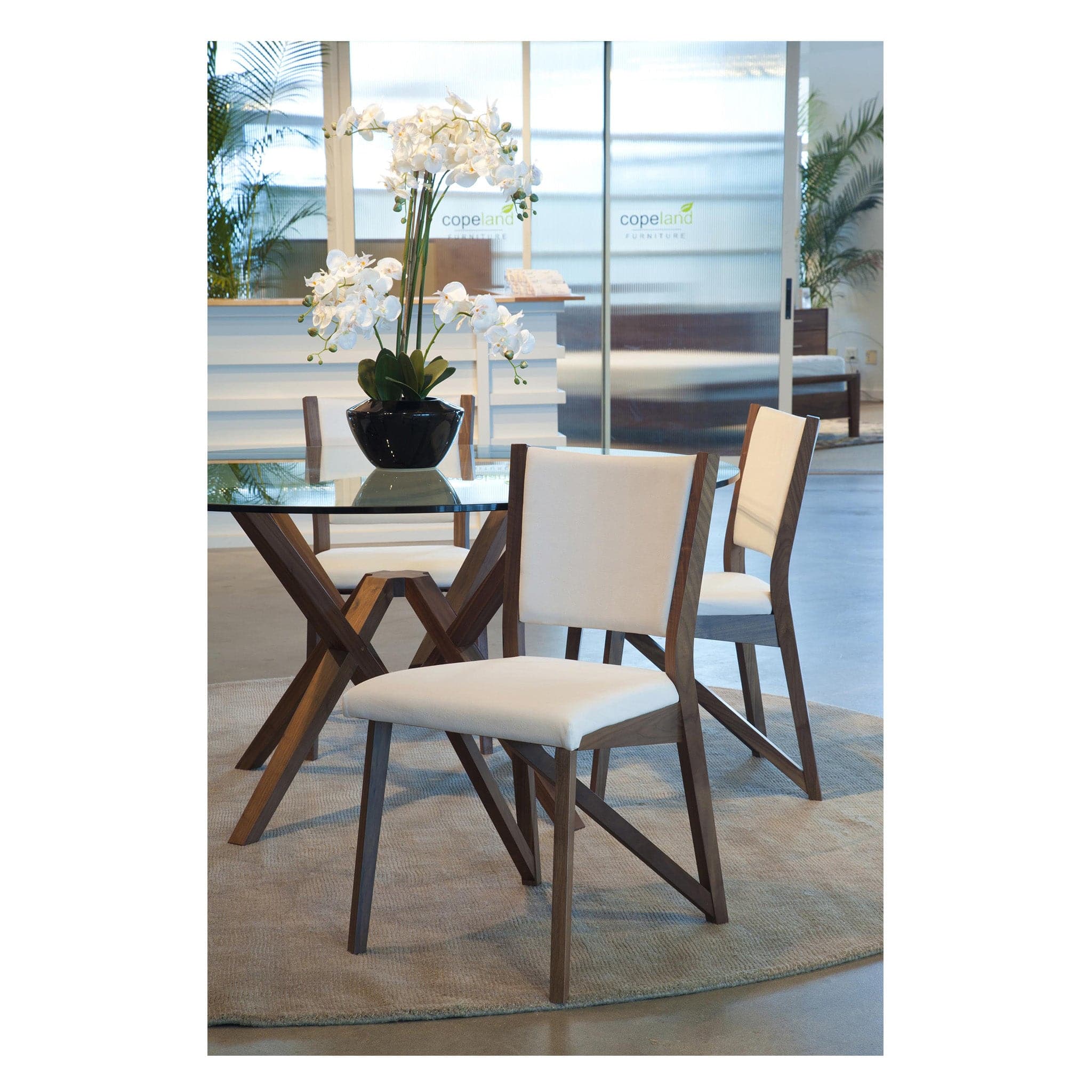 Copeland Exeter Round Glass Top Table - Image 9
