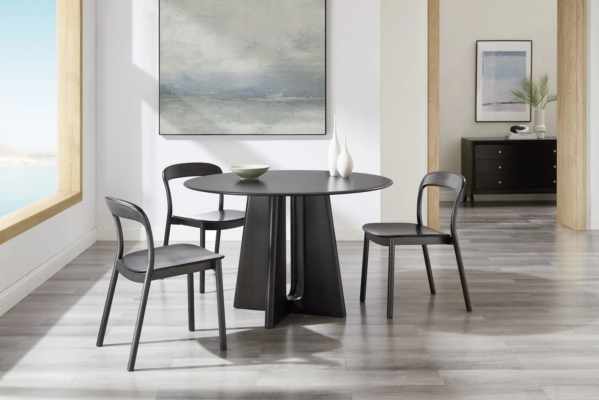 Luna 48" Round Table - Image 7