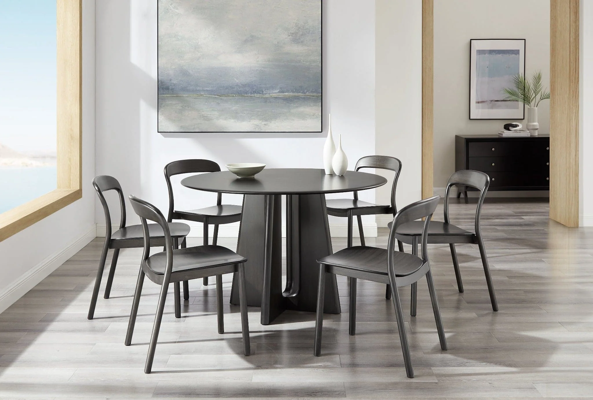 Luna 48" Round Table - Image 9