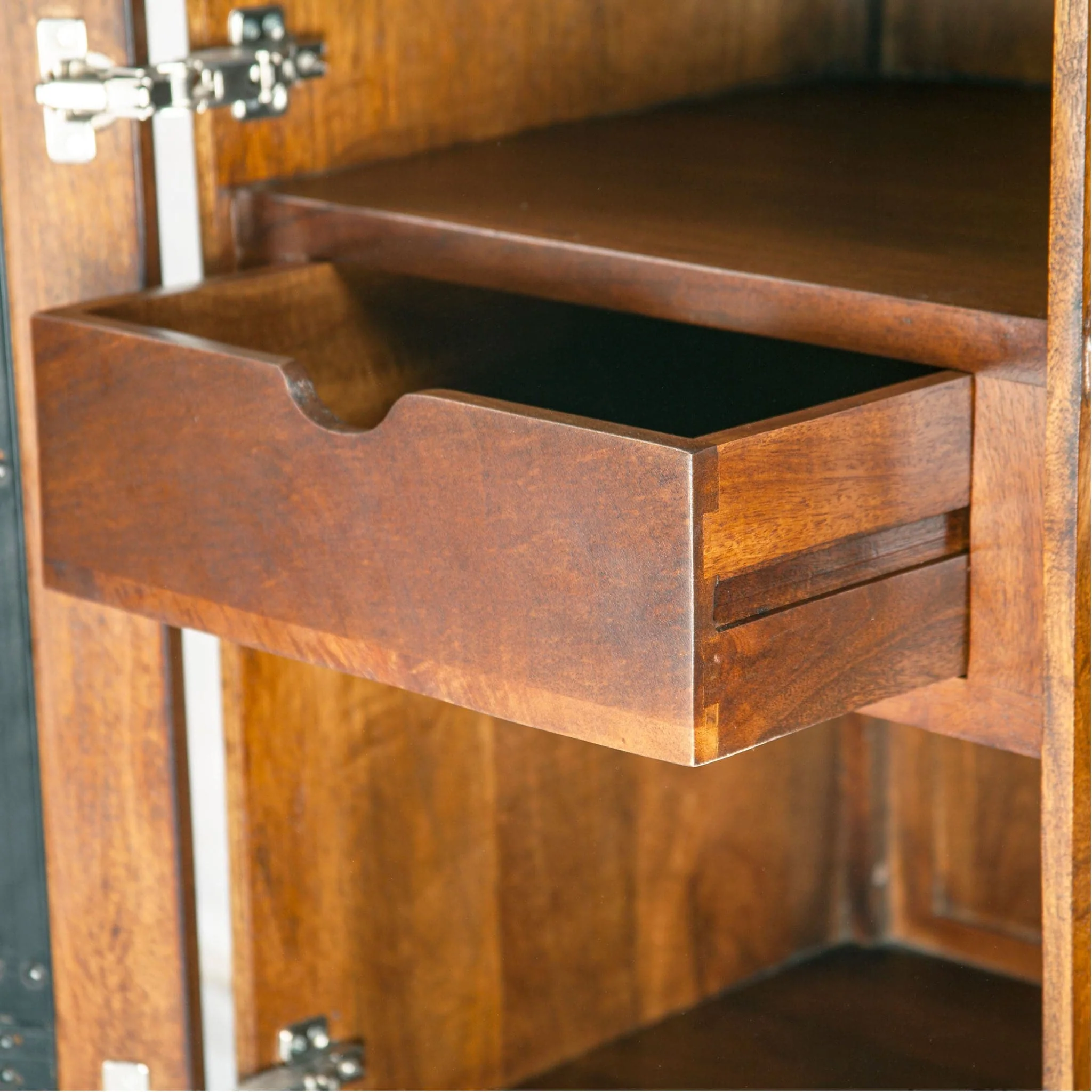 Manhattan Bar Cabinet - Image 3