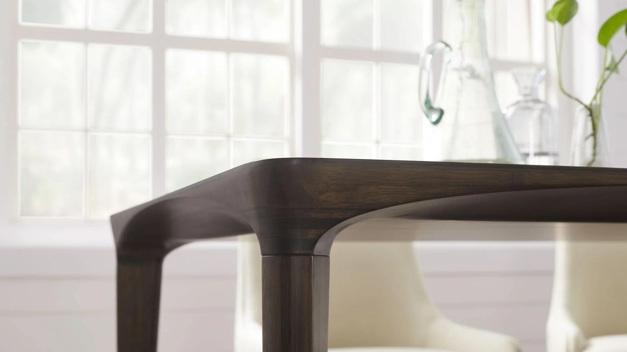 Marseilles Dining Table - Image 7