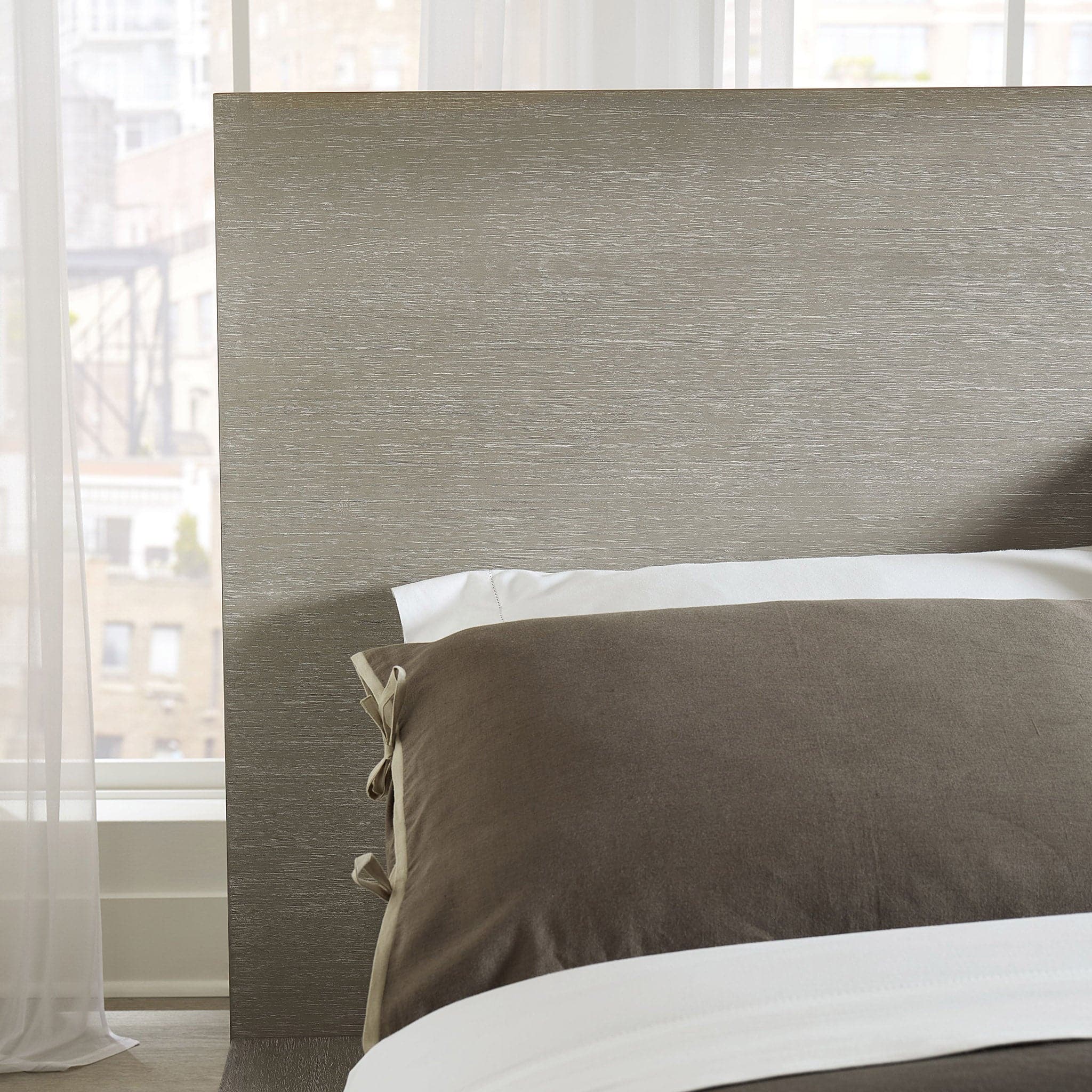 Melbourne Platform Bed - Image 4