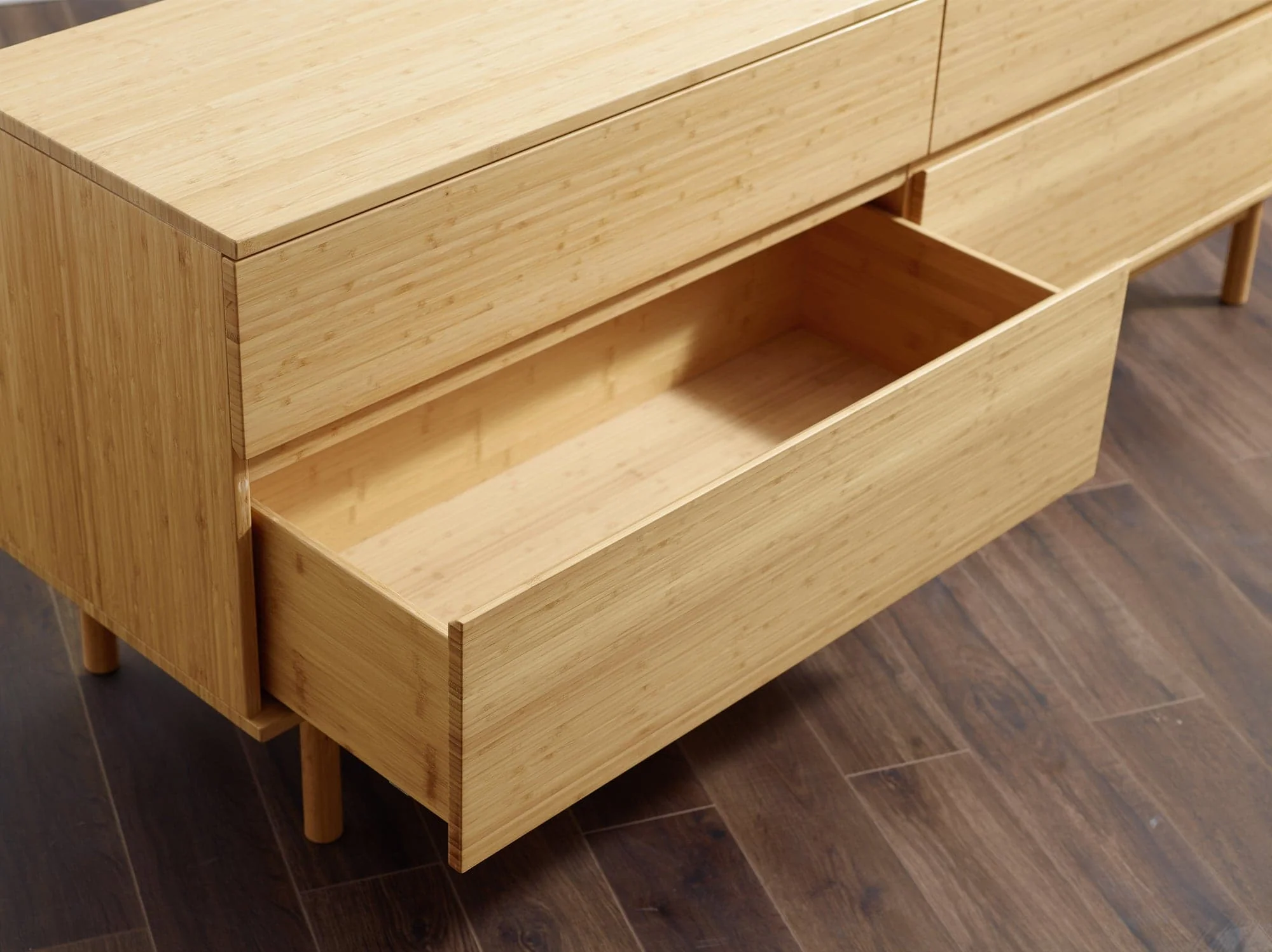 Monterey 4 Drawer Double Dresser - Image 5