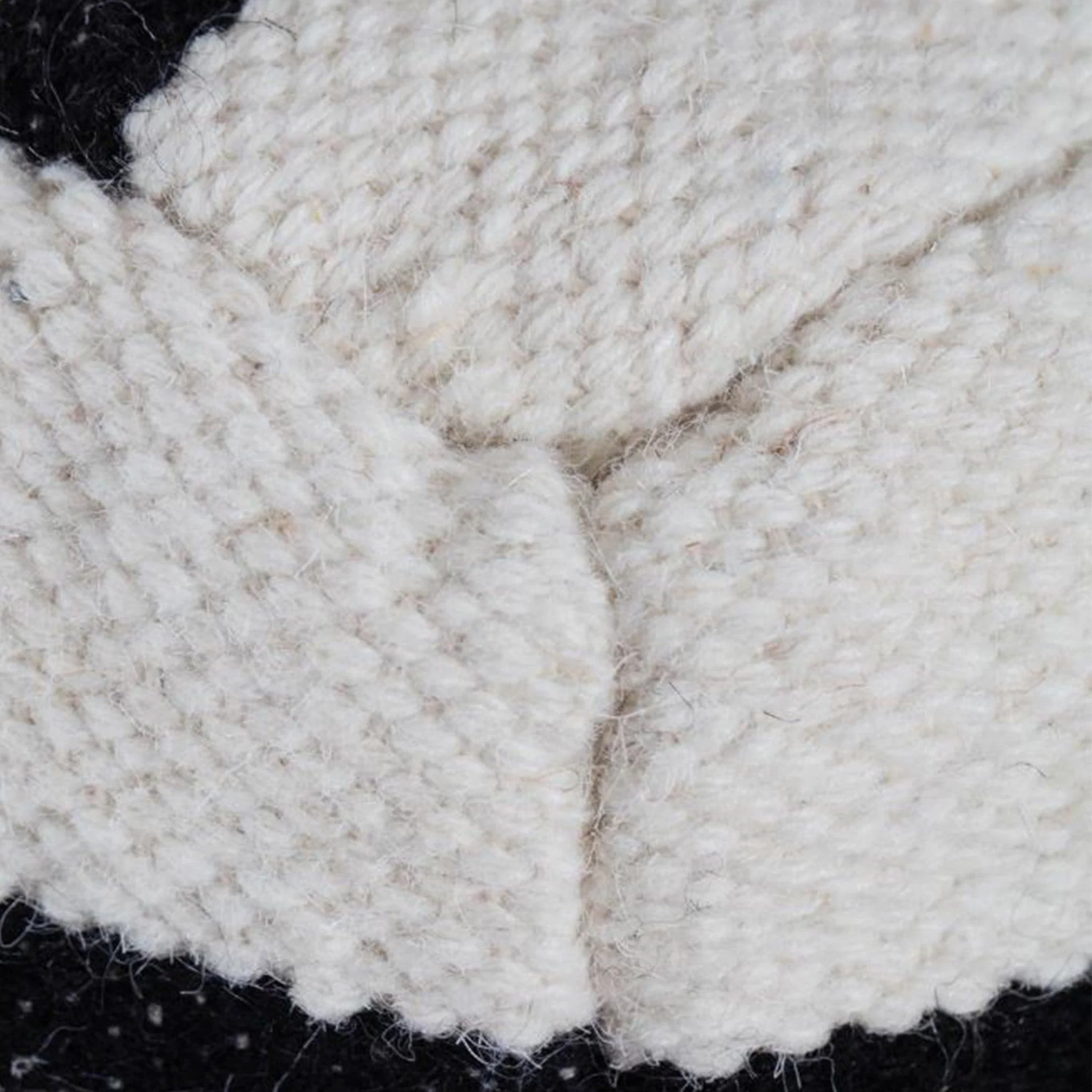 Noir Noor Pouf - Image 5